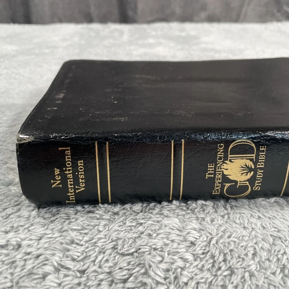 The Experiencing God Study Bible NKJV Broadman & Holman Black Genuine Leather VG